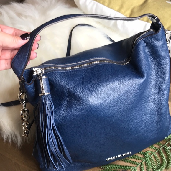 Michael Michael  Kors Blue Pebbled Shoulder Bag - Picture 4 of 8